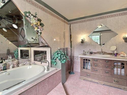 Salle de bains - 301 Ch. De Val-Du-Repos, Val-D'Or, QC - Indoor Photo Showing Bathroom