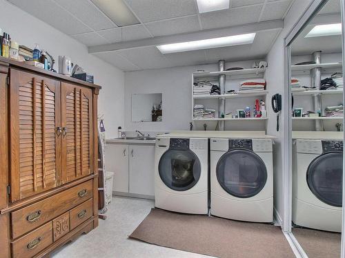 Salle de lavage - 301 Ch. De Val-Du-Repos, Val-D'Or, QC - Indoor Photo Showing Laundry Room