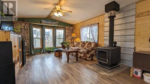6797 Campbell Road, 100 Mile House, BC - Indoor With Fireplace