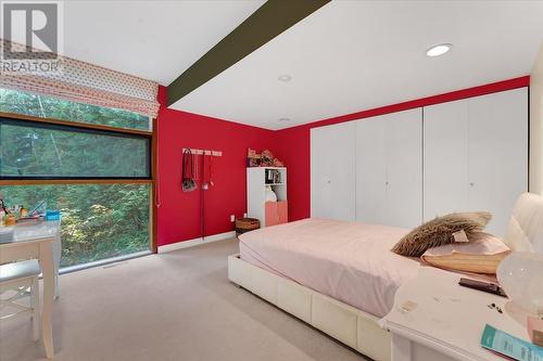 118 Stevens Drive, West Vancouver, BC - Indoor Photo Showing Bedroom