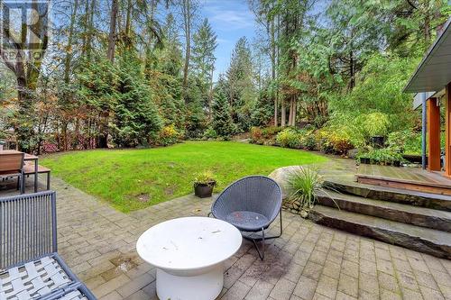 118 Stevens Drive, West Vancouver, BC - Outdoor With Deck Patio Veranda With Backyard