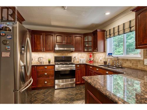 2836 Marine Drive, Blind Bay, BC - Indoor Photo Showing Kitchen With Double Sink
