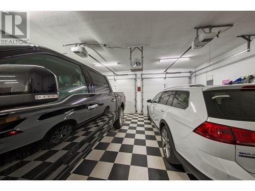 2836 Marine Drive, Blind Bay, BC - Indoor Photo Showing Garage