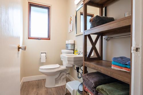 416 Olivia Crescent, Trail, BC - Indoor Photo Showing Bathroom