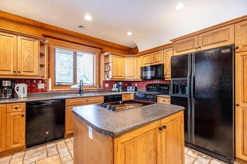 5328 Highline Drive, Fernie, BC - Indoor Photo Showing Kitchen With Double Sink