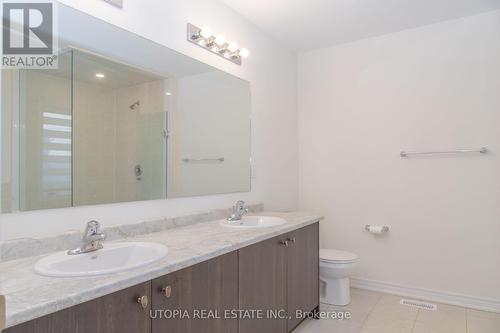 3907 Lodi Road, Burlington, ON - Indoor Photo Showing Bathroom