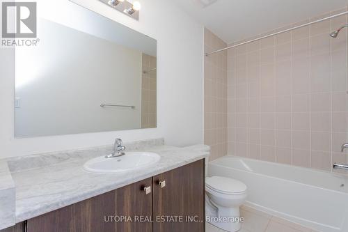 3907 Lodi Rd, Burlington, ON - Indoor Photo Showing Bathroom