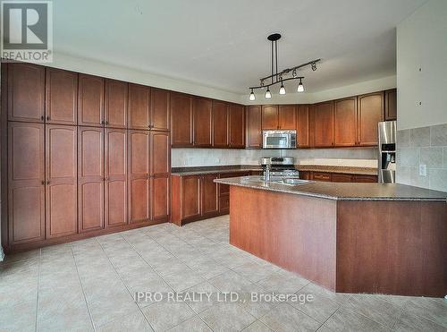 12419 Kennedy Rd, Caledon, ON - Indoor Photo Showing Kitchen