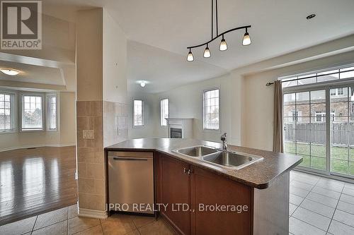 12419 Kennedy Road, Caledon, ON - Indoor Photo Showing Kitchen With Double Sink