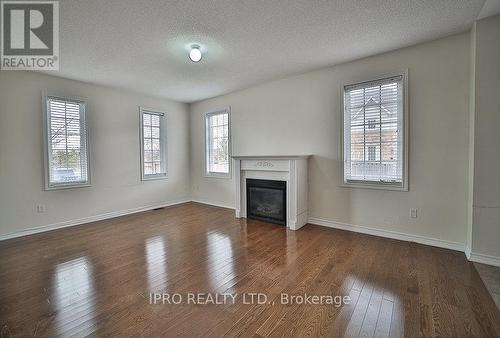 12419 Kennedy Rd, Caledon, ON - Indoor Photo Showing Living Room With Fireplace