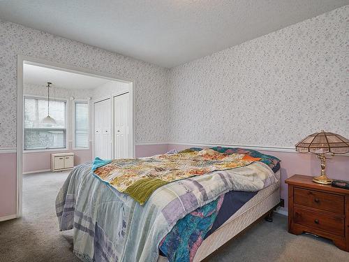 150 Corfield St North, Parksville, BC - Indoor Photo Showing Bedroom