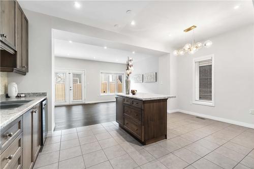 30 Times Square Boulevard|Unit #37, Stoney Creek, ON - Indoor Photo Showing Kitchen