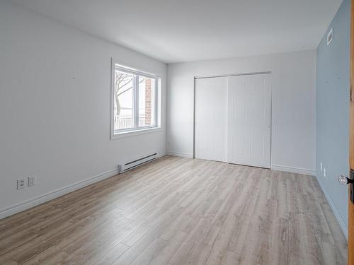 Bedroom - 208-543 Rue St-Joseph, Lévis (Desjardins), QC - Indoor Photo Showing Other Room