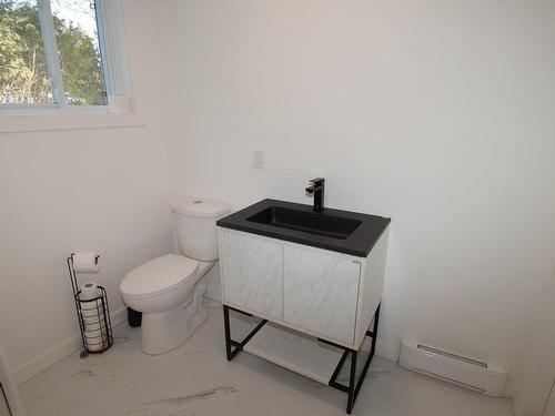 Salle de bains - 93 Rue Armand, Saint-Alphonse-Rodriguez, QC - Indoor Photo Showing Bathroom