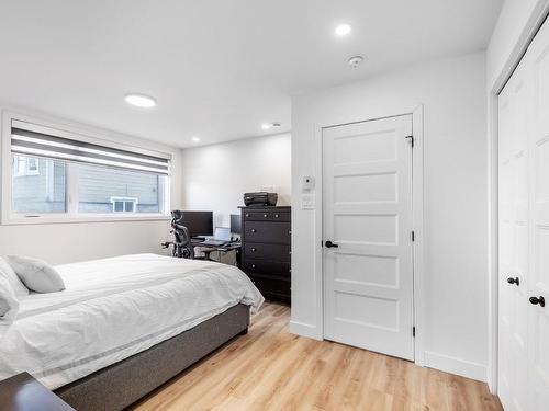 Master bedroom - 45 Rue Jacques-Cartier S., Saint-Jean-Sur-Richelieu, QC - Indoor Photo Showing Bedroom