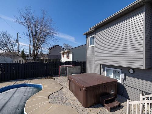 Hot tub - 15708 Rue Pierre-Legault, Montréal (Pierrefonds-Roxboro), QC - Outdoor With In Ground Pool With Deck Patio Veranda With Exterior