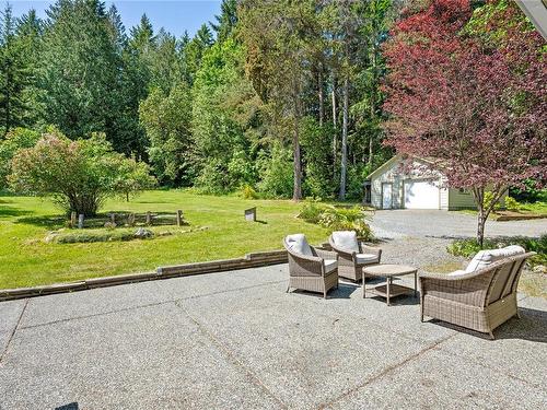 7793 Superior Rd, Lantzville, BC - Outdoor With Backyard
