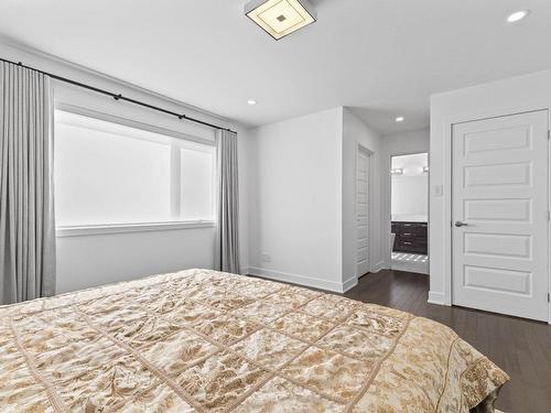 Chambre Ã  coucher principale - 3124 Rue Édouard-Harbec, Carignan, QC - Indoor Photo Showing Bedroom