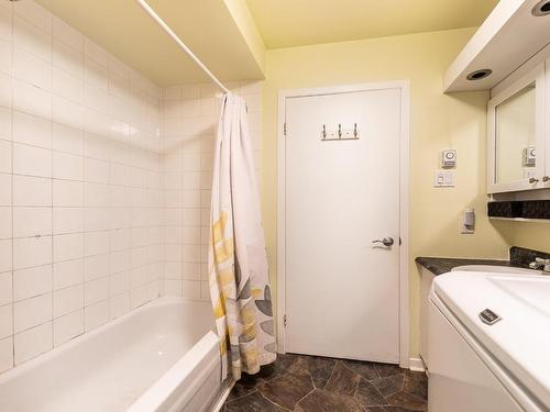 Bathroom - 286  - 288 Rue Jacques-Cartier N., Saint-Jean-Sur-Richelieu, QC - Indoor Photo Showing Bathroom