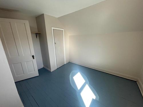 11 Johnson Avenue, Thunder Bay, ON - Indoor Photo Showing Other Room