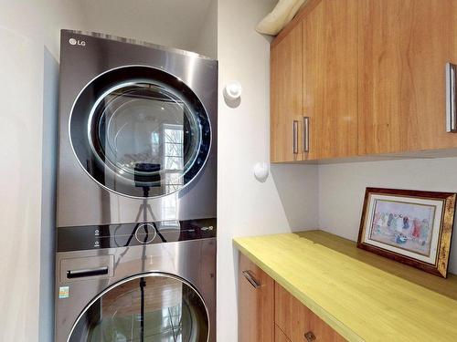 Salle de lavage - 16425 Rue De L'Esplanade, Mirabel, QC - Indoor Photo Showing Laundry Room
