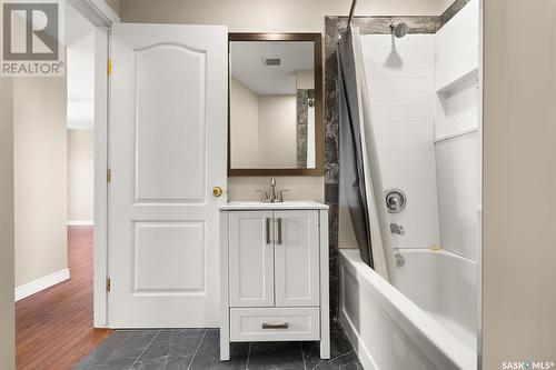 360 Railway Avenue, Southey, SK - Indoor Photo Showing Bathroom