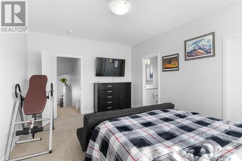 291 Eaton Crescent, Saskatoon, SK - Indoor Photo Showing Bedroom