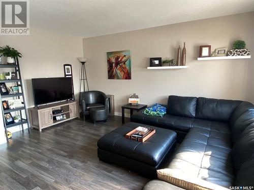 C 2419 Henderson Drive, North Battleford, SK - Indoor Photo Showing Living Room