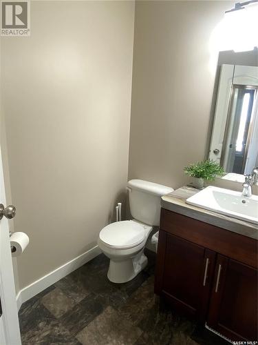 C 2419 Henderson Drive, North Battleford, SK - Indoor Photo Showing Bathroom