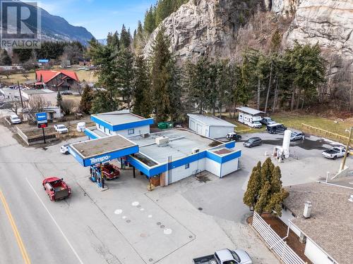 2593 Bwater Rd Road, Castlegar, BC 