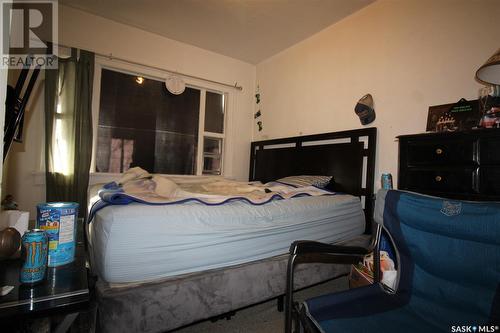 564 1St Street W, Shaunavon, SK - Indoor Photo Showing Bedroom