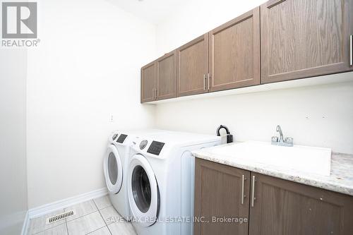 44 Mullholland Ave, Cambridge, ON - Indoor Photo Showing Laundry Room