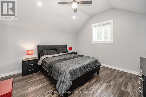 1249 Old 8, Hamilton, ON - Indoor Photo Showing Bedroom