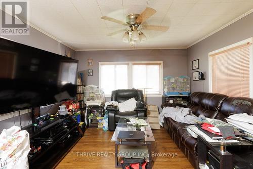 217 Maple Street, West Elgin, ON - Indoor Photo Showing Living Room