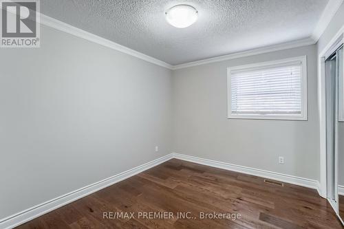 31 Stock Crt, Cambridge, ON - Indoor Photo Showing Other Room