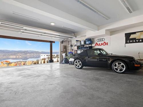 2890 Outlook Way, Naramata, BC - Indoor Photo Showing Garage