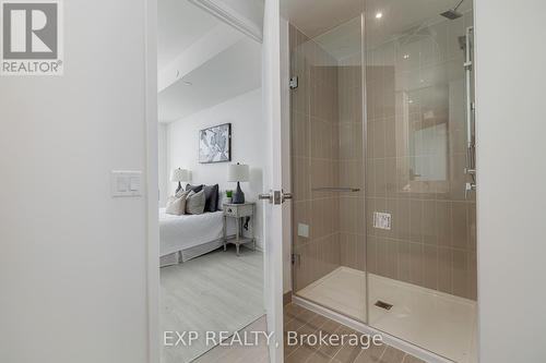 5207 - 3883 Quartz Road, Mississauga, ON - Indoor Photo Showing Bathroom