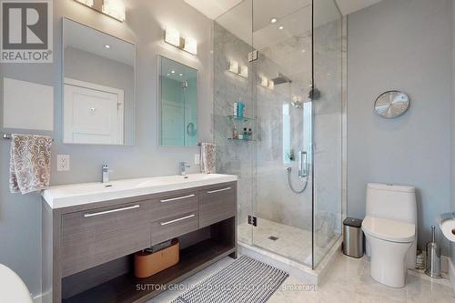 1086 Gardner Avenue, Mississauga, ON - Indoor Photo Showing Bathroom