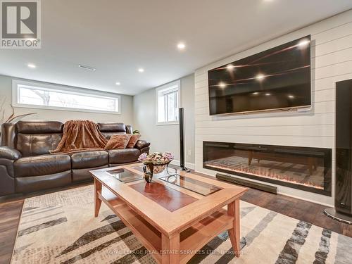 35 Peru Rd, Milton, ON - Indoor Photo Showing Living Room With Fireplace