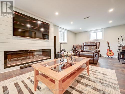 35 Peru Rd, Milton, ON - Indoor Photo Showing Living Room With Fireplace