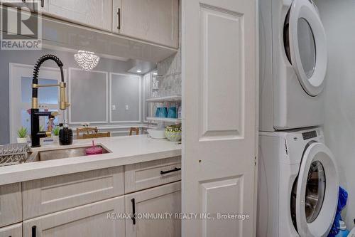 #811 -285 Enfield Pl, Mississauga, ON - Indoor Photo Showing Laundry Room