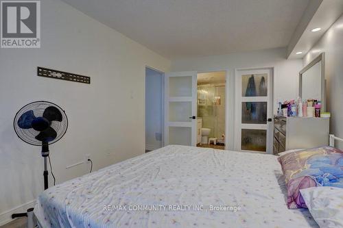 #811 -285 Enfield Pl, Mississauga, ON - Indoor Photo Showing Bedroom