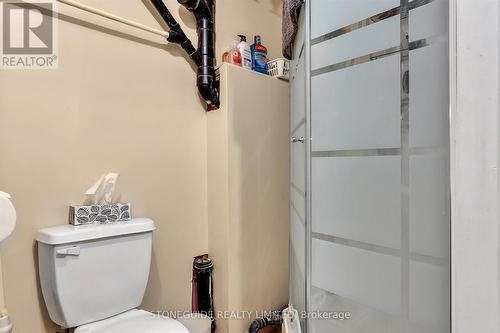 30 Lawrence St S, Kawartha Lakes, ON - Indoor Photo Showing Bathroom
