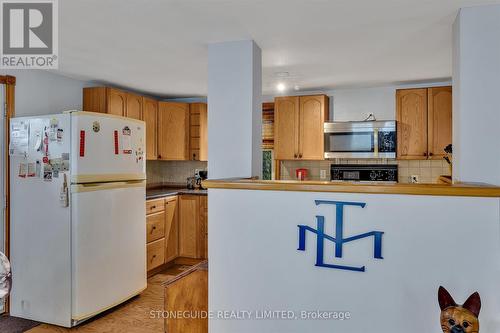 30 Lawrence St S, Kawartha Lakes, ON - Indoor Photo Showing Kitchen