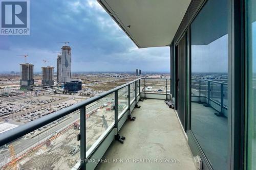 #2709 -5 Buttermill Ave, Vaughan, ON - Outdoor With View With Exterior