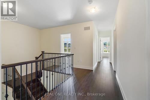 16 Plank Road, Bradford West Gwillimbury, ON - Indoor Photo Showing Other Room