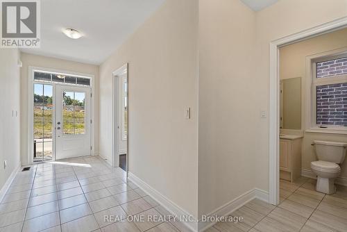 16 Plank Road, Bradford West Gwillimbury, ON - Indoor Photo Showing Other Room