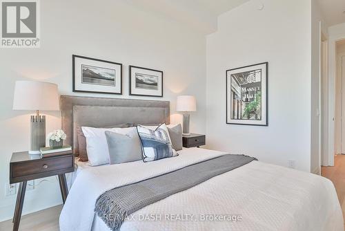 #804 -151 Avenue Rd, Toronto, ON - Indoor Photo Showing Bedroom