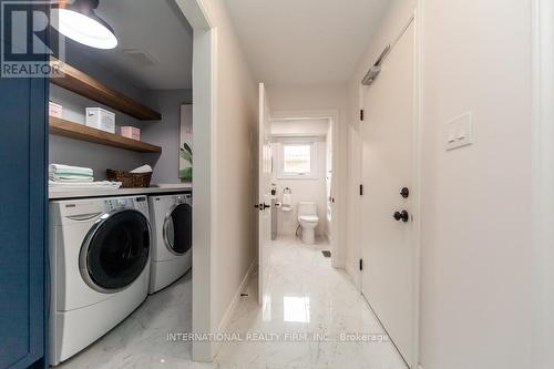 11 Coates Crescent, Richmond Hill, ON - Indoor Photo Showing Laundry Room