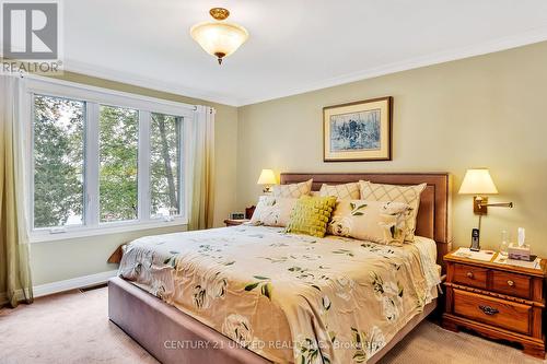 219 Arnott Drive, Smith-Ennismore-Lakefield, ON - Indoor Photo Showing Bedroom